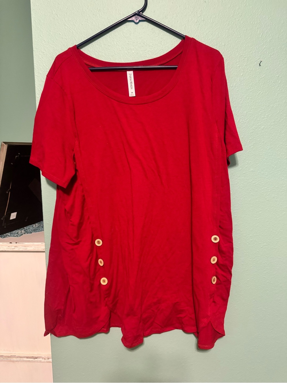 Zenana Outfitters Bright Red Short Sleeve Scoop Neck Tunic with Button Details